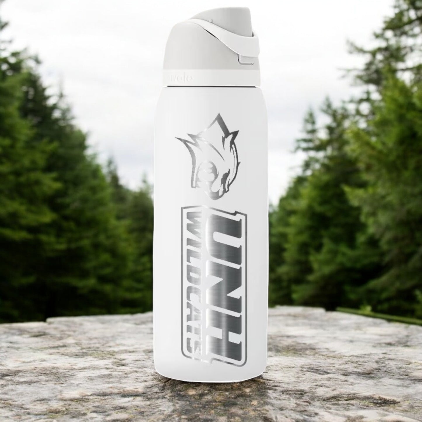 32oz Owala FreeSip Insulated Water Bottles | Personalized Stainless Steel Bottle with Straw | Laser Engraved Custom Bottle for School.